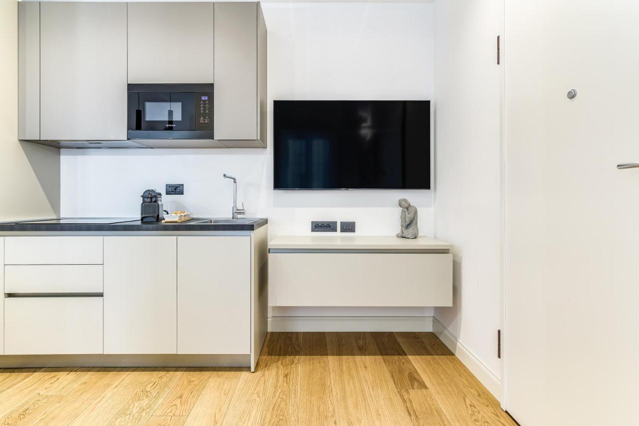 Beplace Apartments In San Babila Μιλάνο Εξωτερικό φωτογραφία