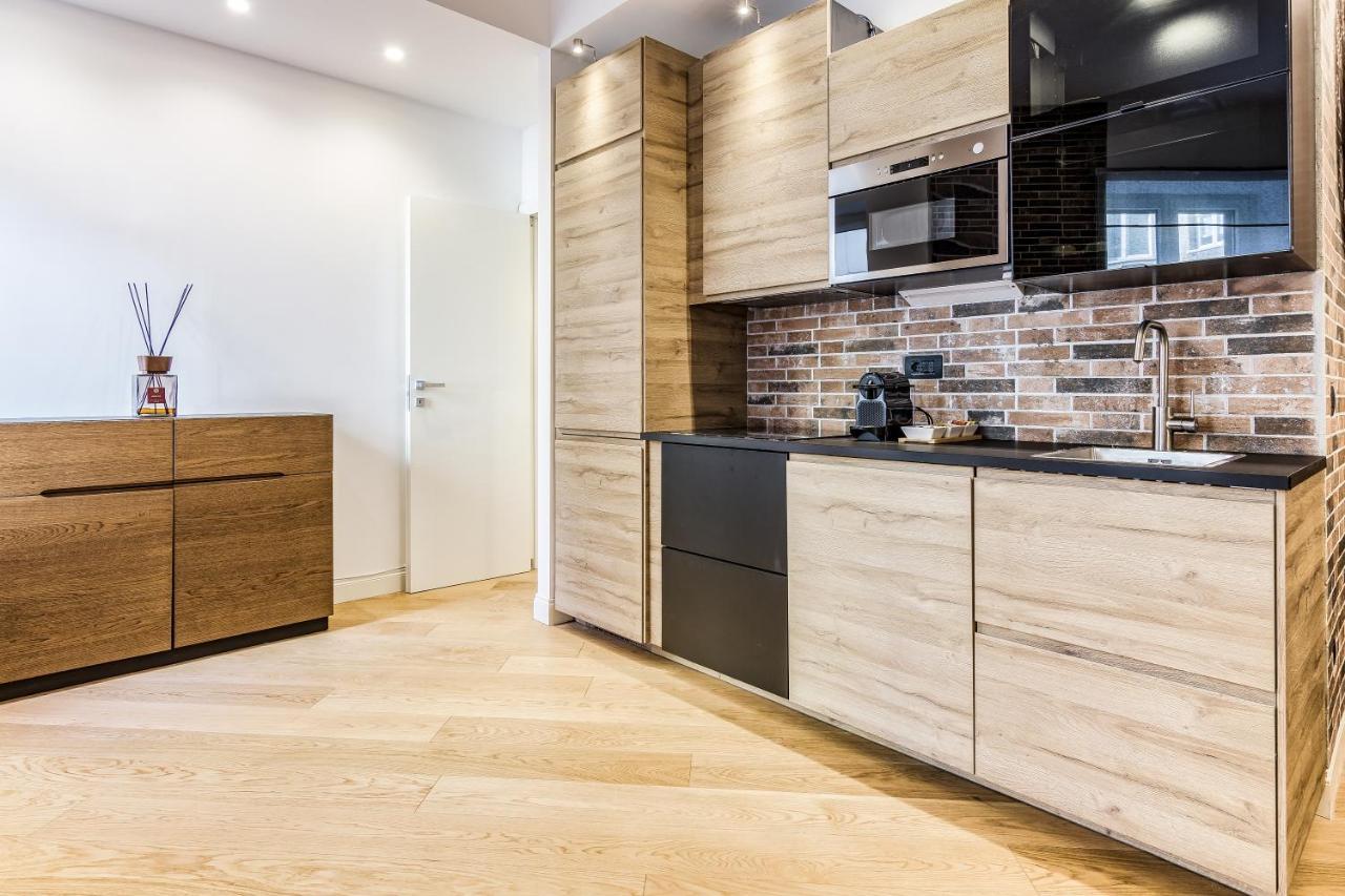 Beplace Apartments In San Babila Μιλάνο Εξωτερικό φωτογραφία