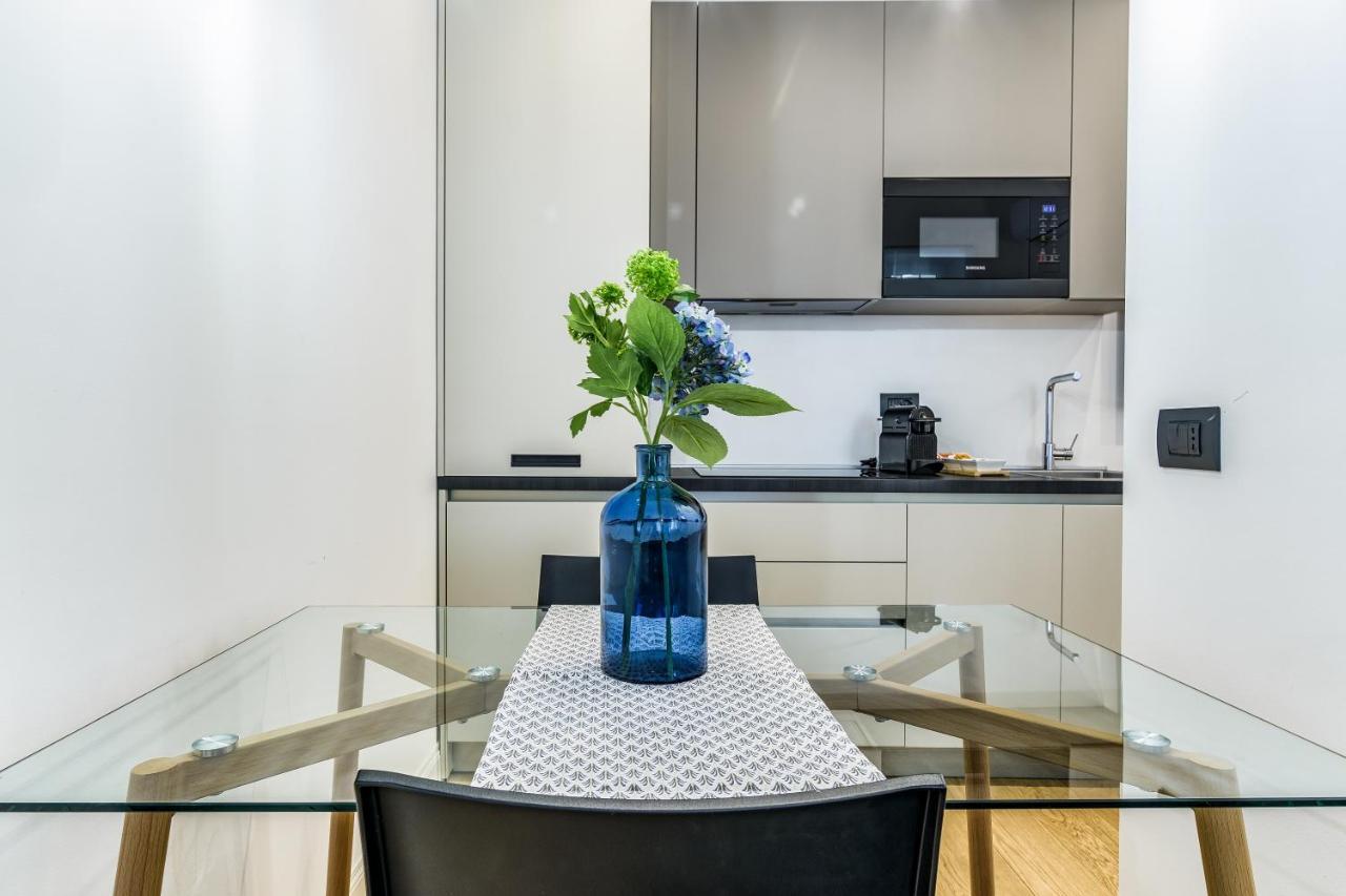 Beplace Apartments In San Babila Μιλάνο Εξωτερικό φωτογραφία