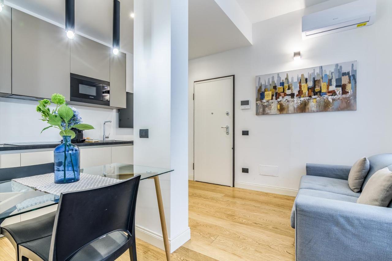Beplace Apartments In San Babila Μιλάνο Εξωτερικό φωτογραφία